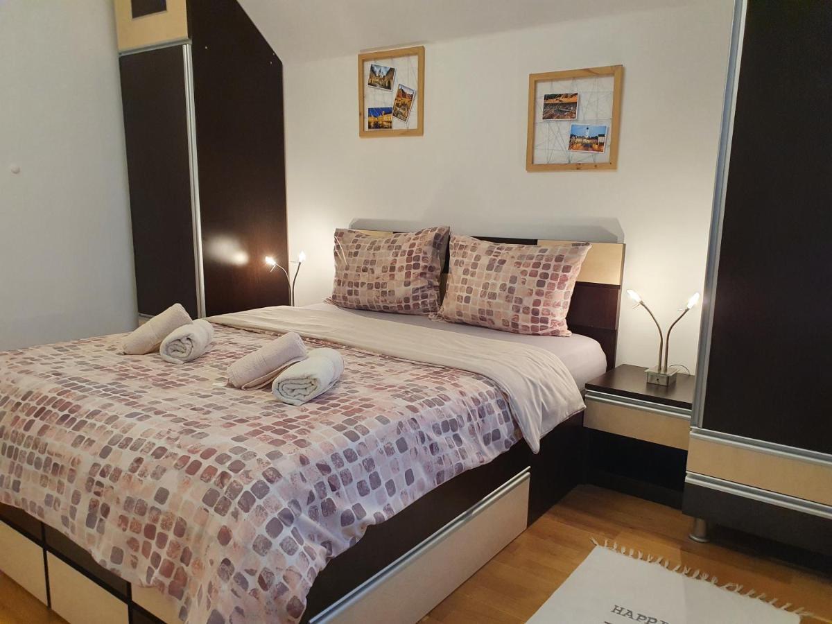 Smiley Apartment Сибиу Екстериор снимка