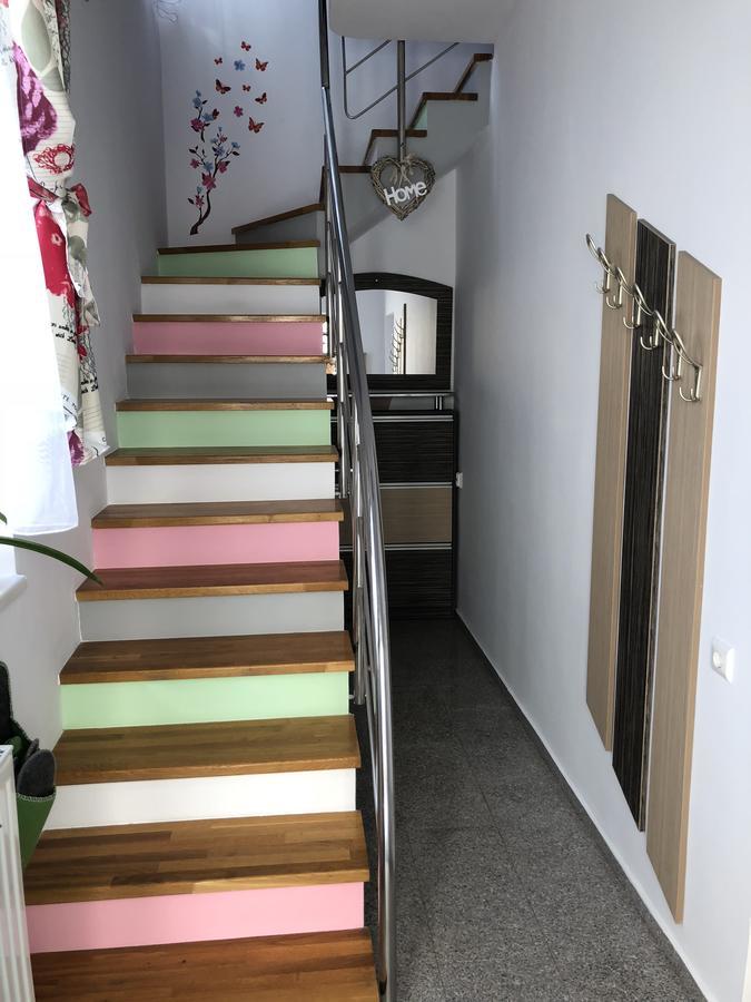 Smiley Apartment Сибиу Екстериор снимка